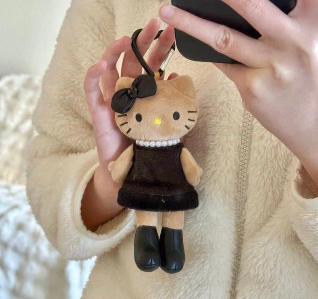 Japanese Long-Legged Black-Skinned Hello Kitty Cat Keychain KT Cat Mini Keychain(Authentic)