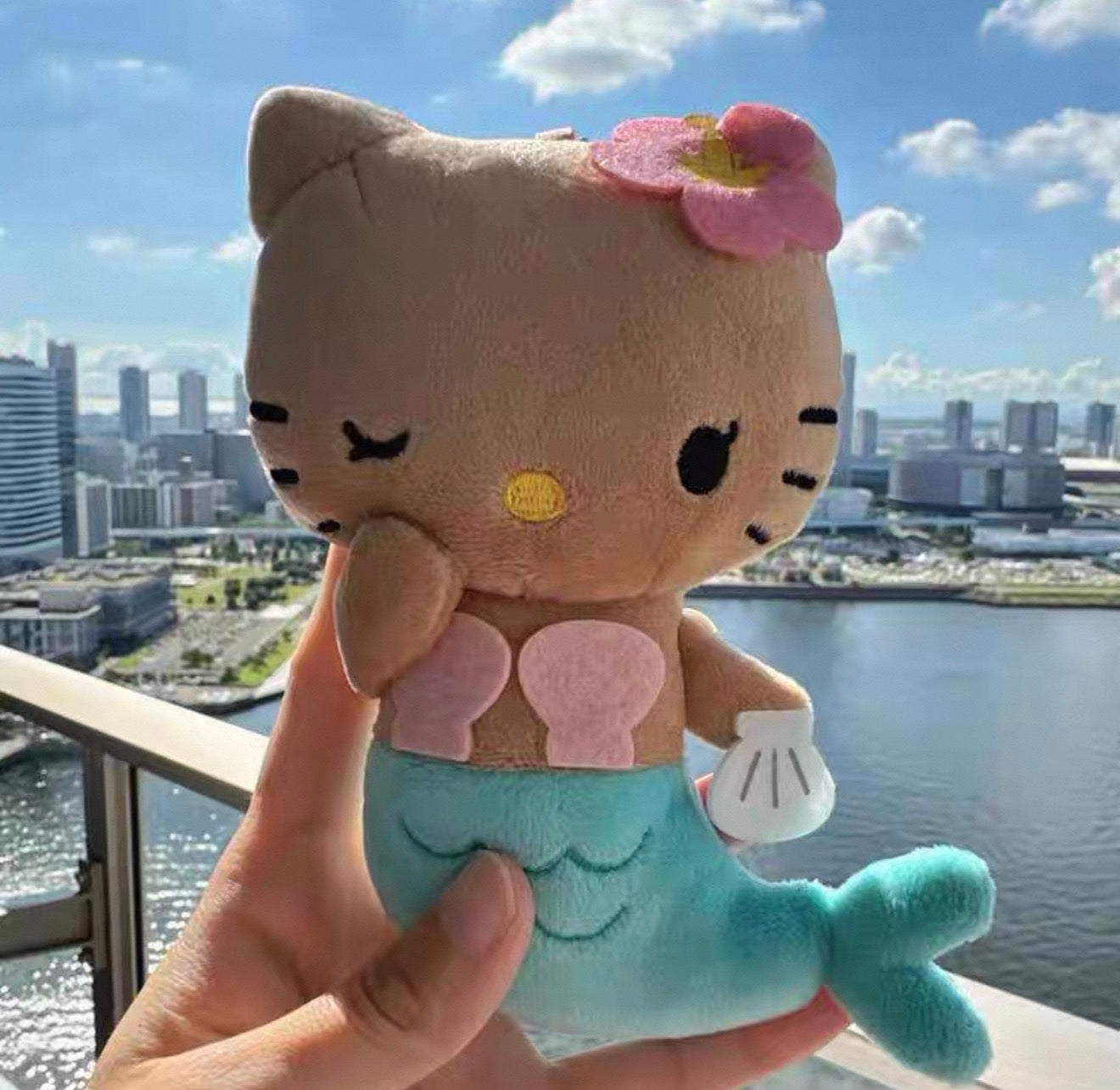 Japan's 50th Anniversary Hello Kitty Hawaii Black Kittie Plush Keychain(Authentic)